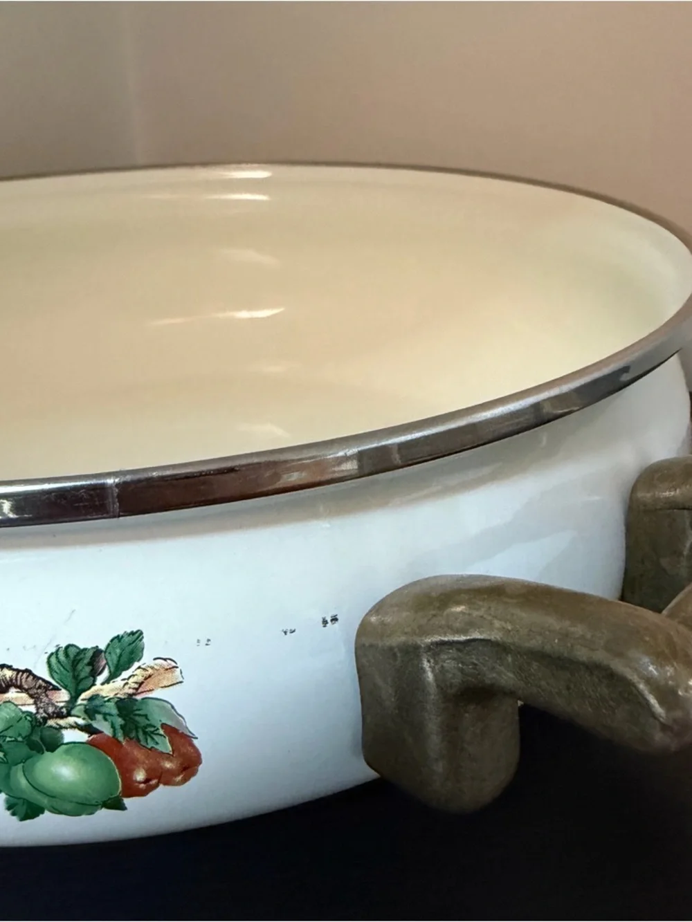 Tabletops Unlimited KENSINGTON GARDEN Enamel Casserole Sauce Pan 10” Cottagecore